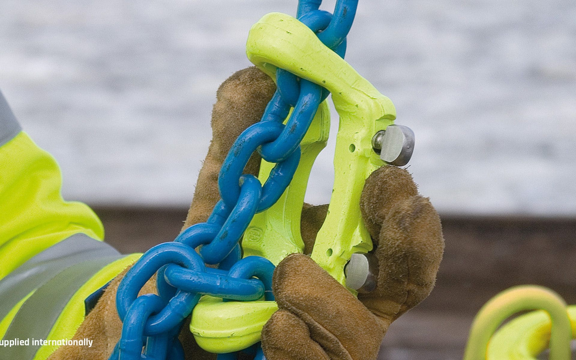 Lifting and lashing with products from Gunnebo Industries